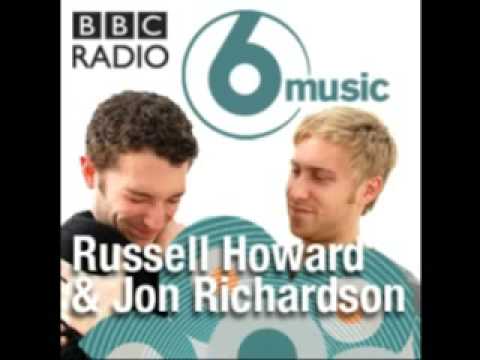 Russell Howard & Jon Richardson - Lie detector test