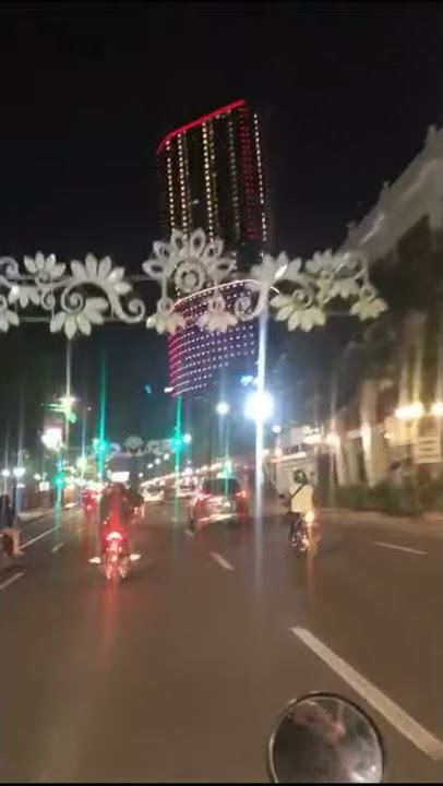 Story WA 2020 || Tak Ingin Sendiri || Bersama Indahnya Malam di Kota Surabaya.