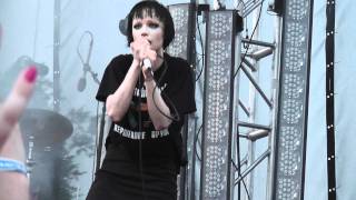 Download Lagu Crystal Castles- Celestica live lollapalooza 2011 MP3