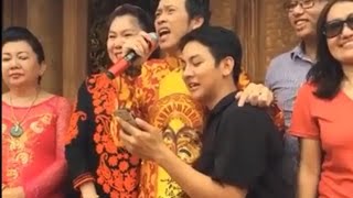 NSUT Hoài Linh và Hoài Lâm ca vọng cổ Đời Nghệ Sĩ trong lễ khánh thành Nhà thờ Tổ