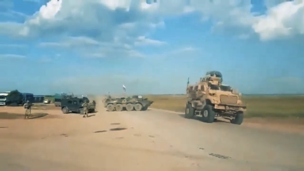 Колонна военных камазов