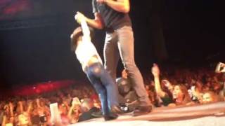 Luke Bryan "Country Girl"  with little boy