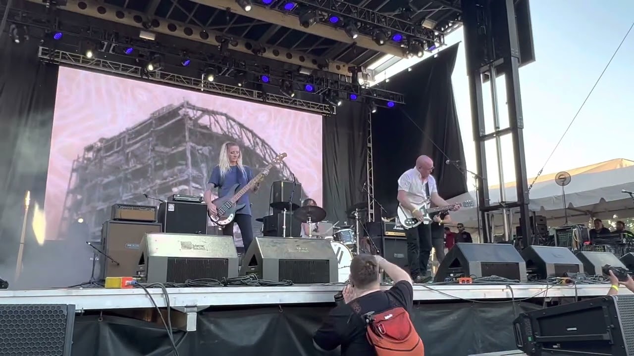 Elliott-Drive on to Me-Furnace Fest
