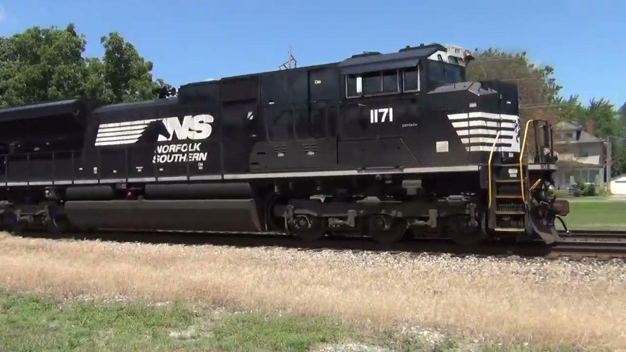 V20170714115950 NS ACe 1171 leads a double stack east through Cerro Gordo Illinois with Josh