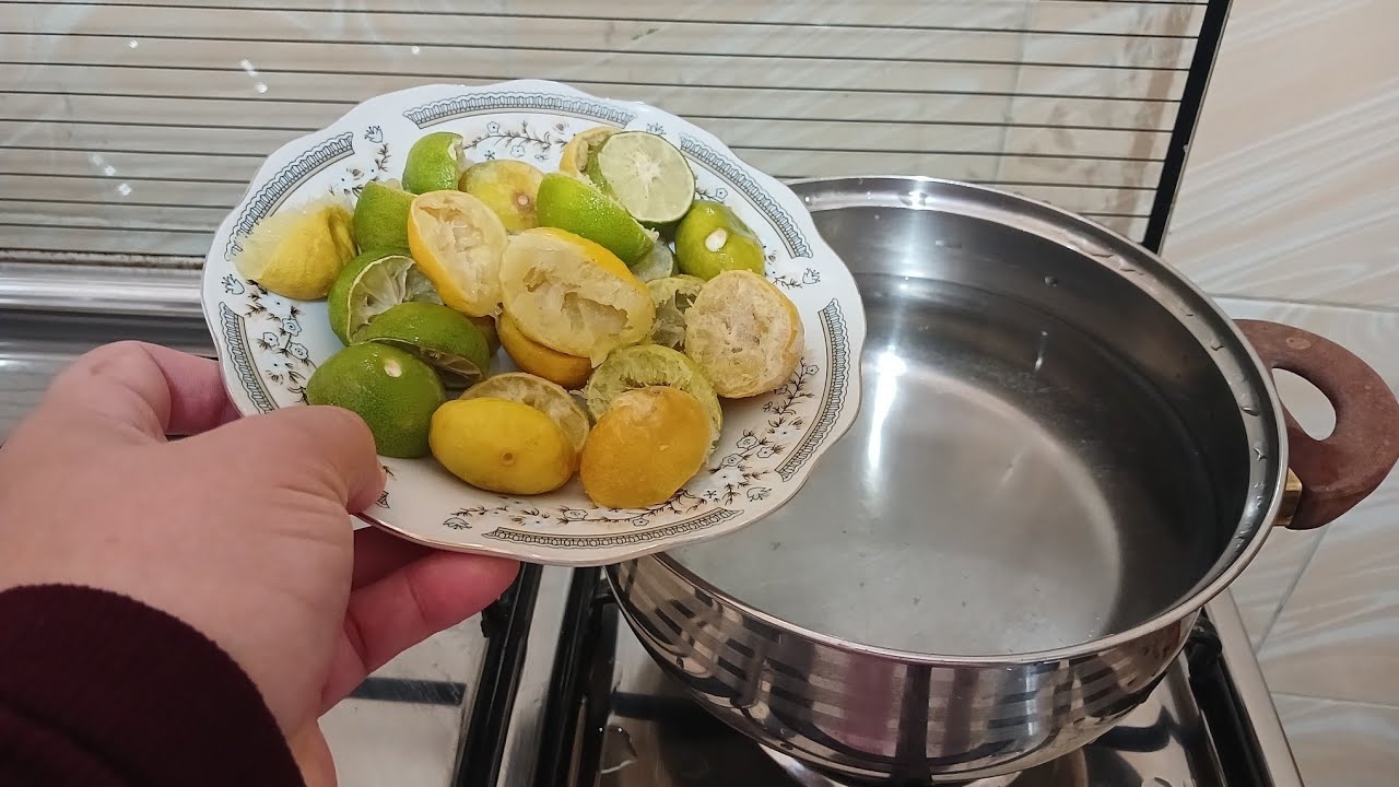 #حطي قشر الليمون🍋 في الماء المغلي🔥 واعملي اقوي صابون سائل للمواعين ببلاش نظافة ورغوة وتوفير 👍