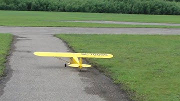 SIG  Piper J-3 Cub 1/6 Scale with Saito Twin 90