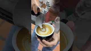 How to pour Wing tulip latte art? coffee latteart coffeelover cafe espresso