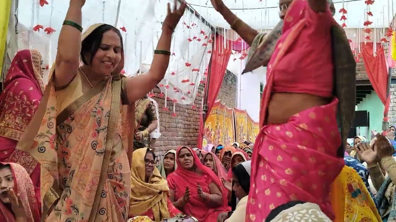 मेरी चुनरी पर रंग मत डालो रसिया,, 🌹🙏