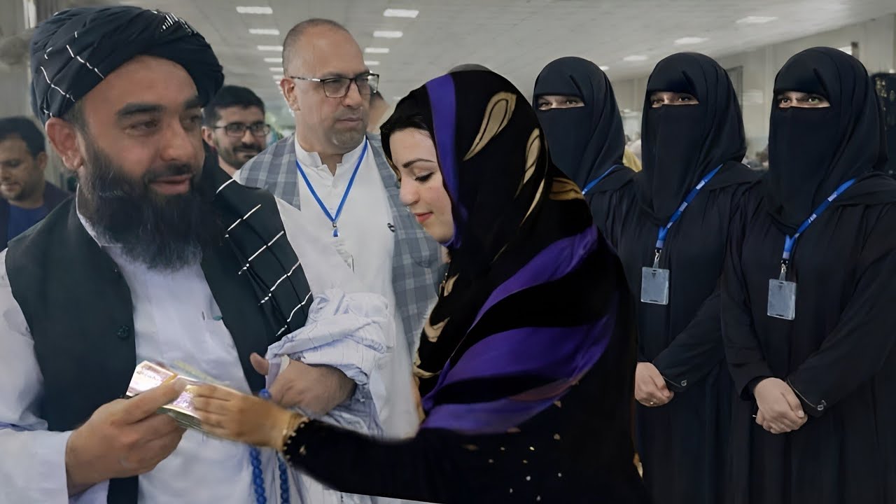 برای اولین بار در تاریخ مجاهدین زن اقتصادی در امارت اسلامی وکمک ذبیح‌الله مجاهد  2026