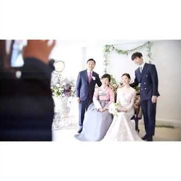 2PM Junho & his family (his sister's wedding)
