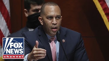 Democratic Leader Jeffries holds press conference on government shutdown