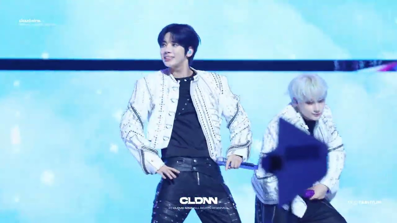 250823 ACT : TOMORROW IN SEOUL '5시 53분의 하늘에서 발견한 너와 나' 투모로우바이투게더 태현 직캠 fancam｜TXT TAEHYUN focus