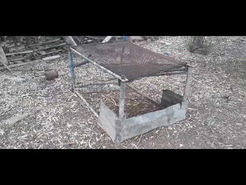 فخ لصيد الكلاب الضالة