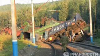 Крушение грузового поезда 2707 на перегоне Ерал Симская 11 08 2011г
