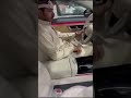 التوجه إلى مطعم الرومانسية يمني مضحك