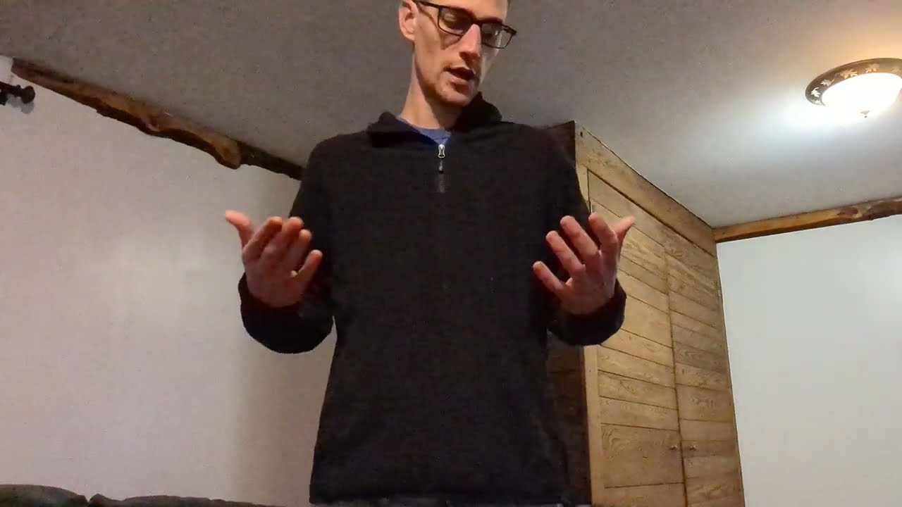 Amazon Essentials Men's Quarter Zip Polar Fleece Jacket Review