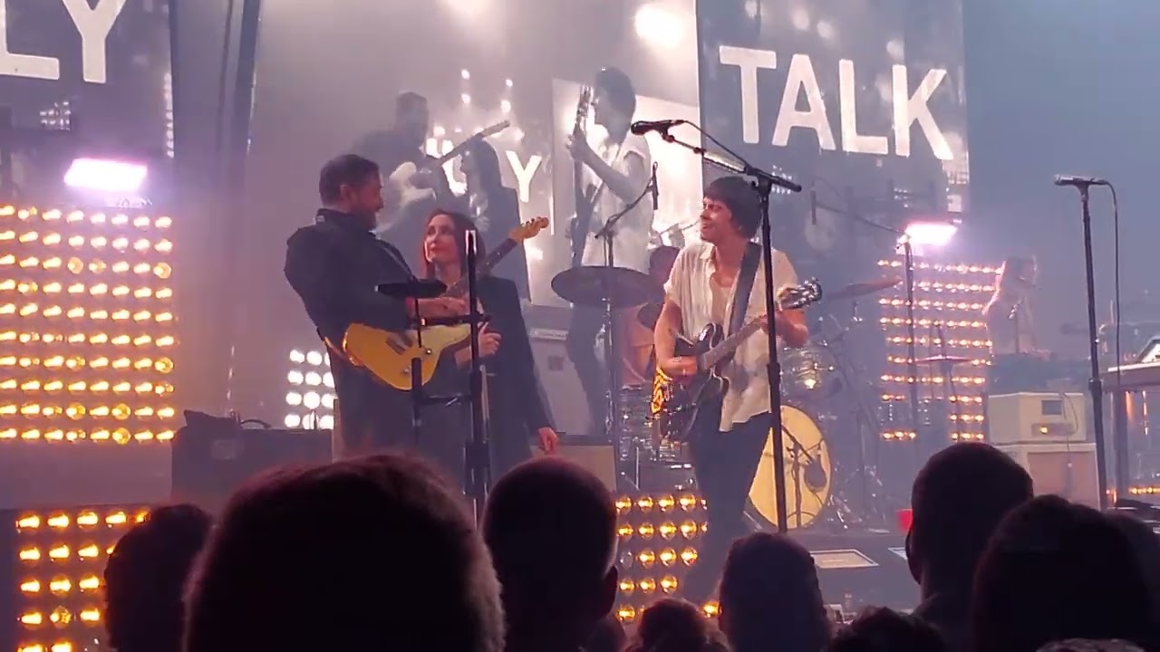 July Talk at History December 10, 2021 19.Custer Died for Your Sins (cover) [4K]