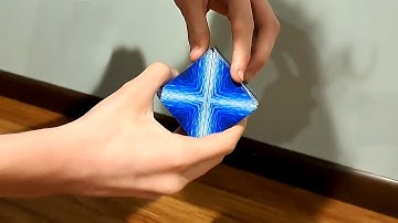 A different kind of fidget toy! // Shashibo Cube Review