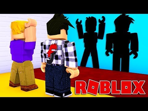 C&rsquo;EST IMPOSSIBLE DE RENTRER DANS CE TROU ! Roblox Hole In The Wall