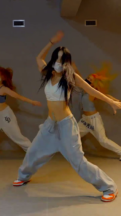 Becky G, Natti Natasha - Sin Pijama #shorts GYEONGJIN