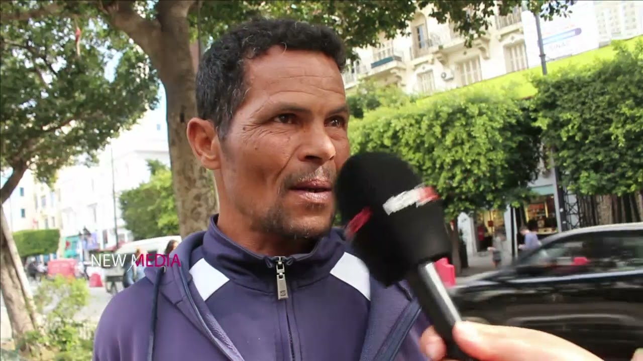 عائلة من الناظور تعيش بلا  ضو لا ماء 😔​ عندي 5 اطفال منهم  حاملة لإعاقة .. 