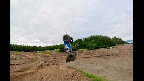 Arrma Kraton EXB 6s Epic Bash at the Motocross Track! Double front flip baby!
