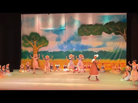 Widow Simone Clog Dance - La Fille Mal Gardée