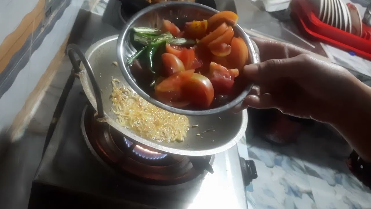 খাদের টাটকা টাকি মাছ এরকম ভাবে ভুনা করে খেয়ে দেখতে পারেন কি রকম লাগে। 