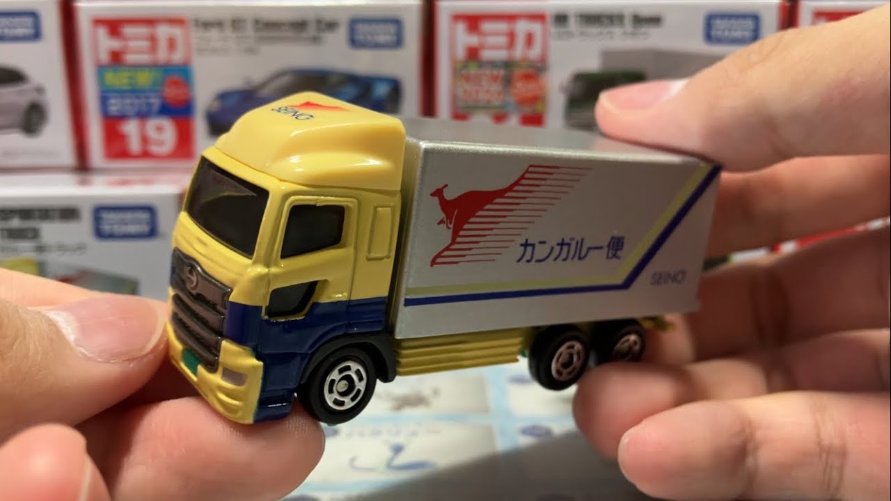 SEINO カンガルー便 トラック 1:64 TOMICA No. 106 Seino Transportation Kangaroo Delivery Truck