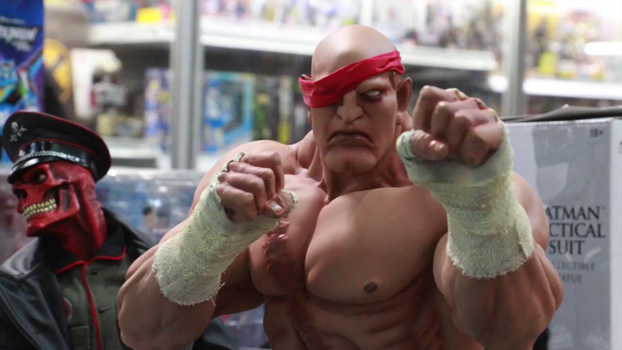 New Sideshow & PCS statue haul at Joshs booth: Street fighter, Mortal Kombat and more