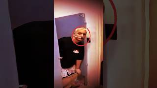 Eminem's Freestyle in BATHROOM! 🚽🔥