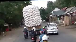 Selamat bekerja!Kerja,kerja,kerja,... Nek kerja Ra usah ngoyo2..