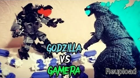 Godzilla VS Gamera(Reupload) - Stop Motion Movie