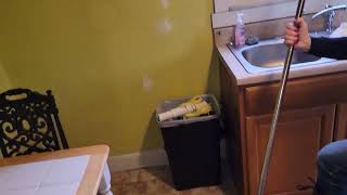 How to remove nicotine from smoke off ceilings and walls