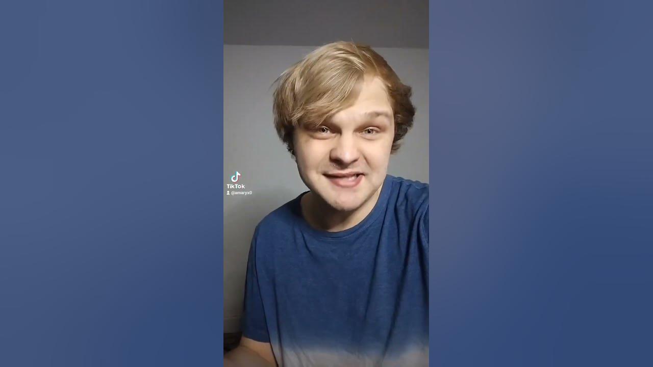 1 Guy 2 Spoons is Messed Up... YouTube