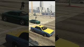 The BEST TAXI driver customer service ever in GTA 5 Online #shorts #gtav #gtaonline #gta5