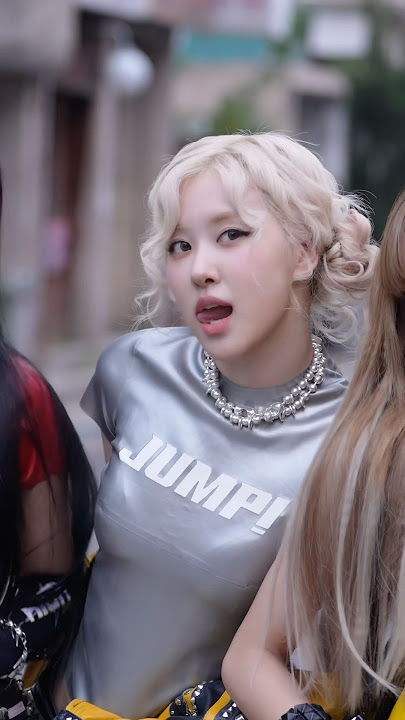‘뛰어(JUMP)’ with 로제 #BLACKPINK #블랙핑크 #ROSÉ #로제 #뛰어 #JUMP #shorts