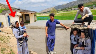 Ramin's help to Razieh (Yar) family in concreting the roof of the warehouse🏗️🔨🏠