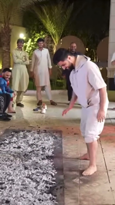 شونق يمشي على النار😲🤯 #explore #foryou #youtubeshorts #shorts #شونق #احمد