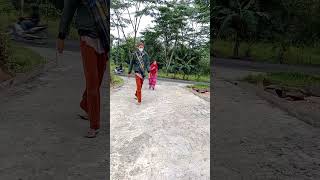 Lari Pagi Biar Badan Sehat olahragasantai lari pagi yuotubeshorts short udarabersih