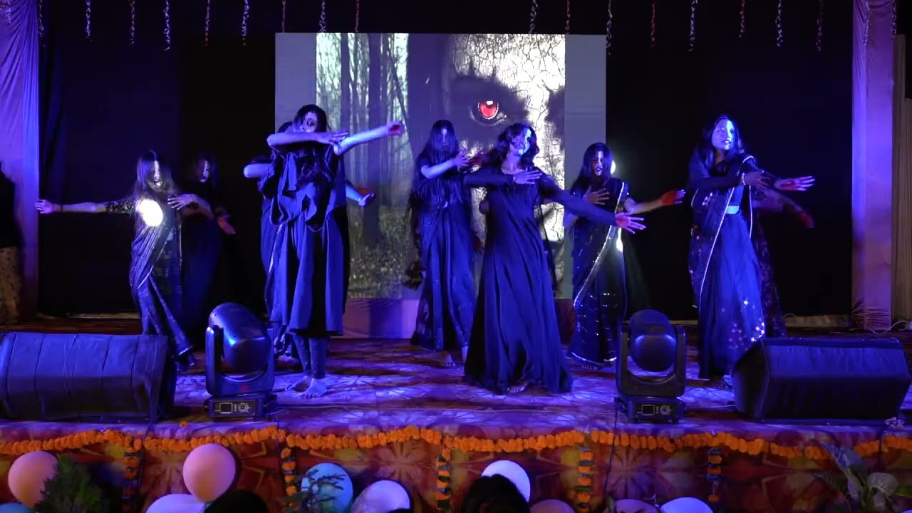 31) Horror girl dance (Akansha Madam) 7th