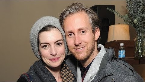 Anne Hathaway with her husband Adam Shulman ! Married 2012