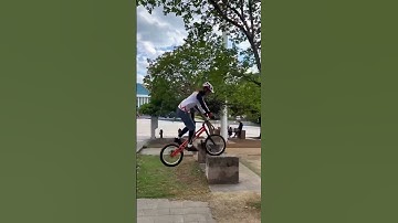 Do not imitate dangerous movements Do not imitate professional movements Extreme sports