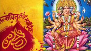 Video thumbnail of "Gayatri Mantra - Chants of India"