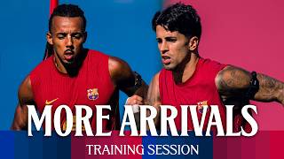 CANCELO, KOUNDΓ & BERNAL back with squad for FC Barcelona training session π΅π΄