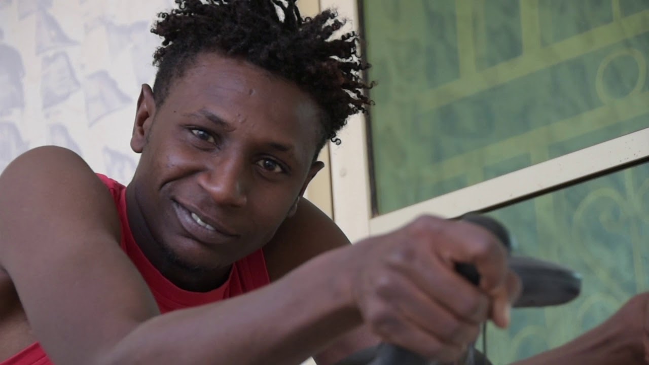 Clipofficiel Nine Abanna deè Abanna Regue