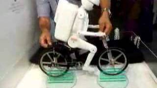［CEATEC2007］ムラタセイサク君がいたよ