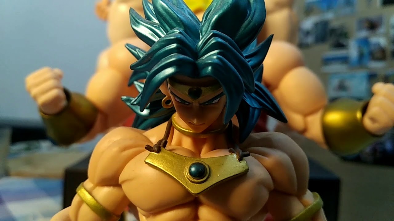DRAGON BALL ACTION FIGURE COLLECTION - BROLY