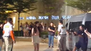 140409 taeyeon go outside CDC
