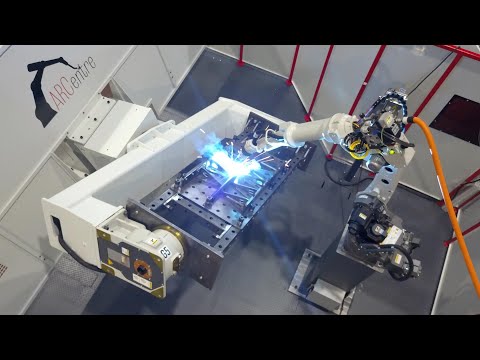 Thaler GmbH setzt bei der Fertigung seiner Hoflader auf eine Schweißroboteranlage ARCentre Pro